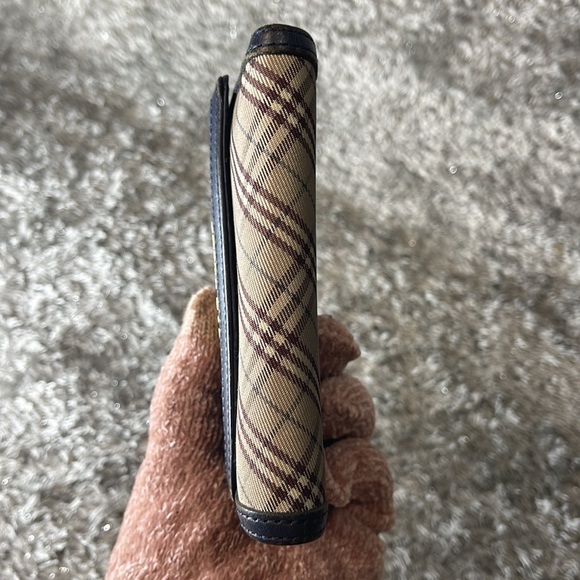 Burberry Blue Label Nova Check Fold Wallet Gold Logo - Picture 6 of 13